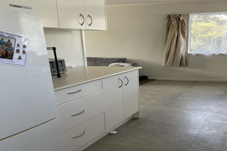 Photo of property in 23 Gallony Avenue, Massey, Auckland, 0614