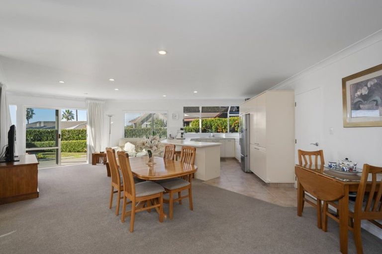 Photo of property in 2/674l Ranginui Road, Welcome Bay, Tauranga, 3175