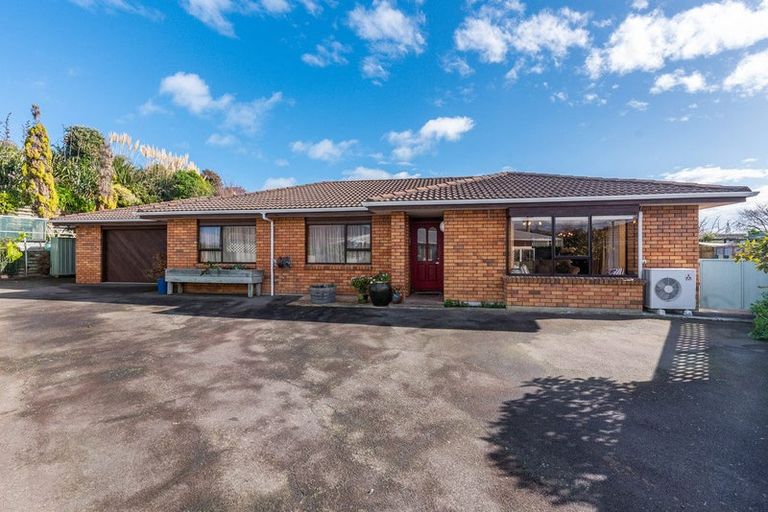 Photo of property in 25a Kaka Road, Raumati Beach, Paraparaumu, 5032