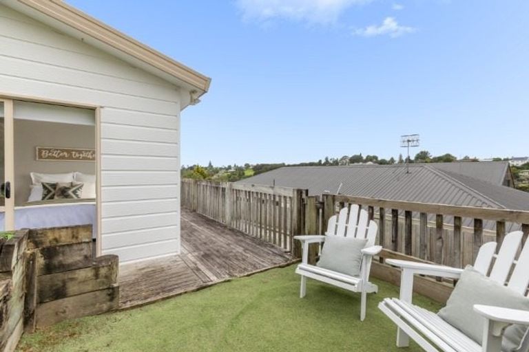 Photo of property in 17 Newark Close, Gate Pa, Tauranga, 3112