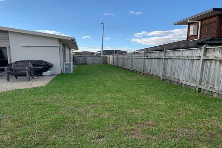Photo of property in 76 The Drive, Paraparaumu Beach, Paraparaumu, 5032