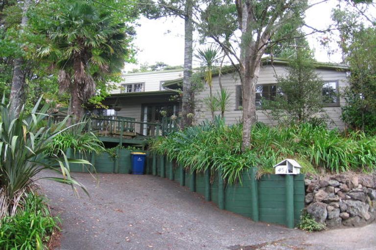 Photo of property in 45 Tanekaha Road, Titirangi, Auckland, 0604