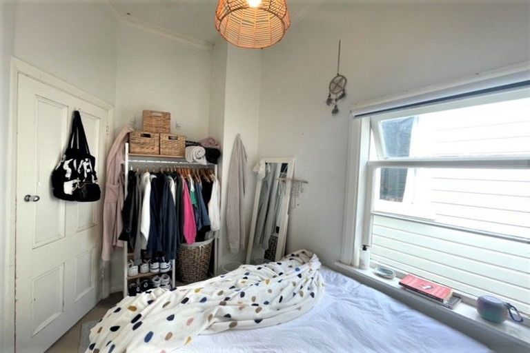 Photo of property in 355 The Terrace, Te Aro, Wellington, 6011