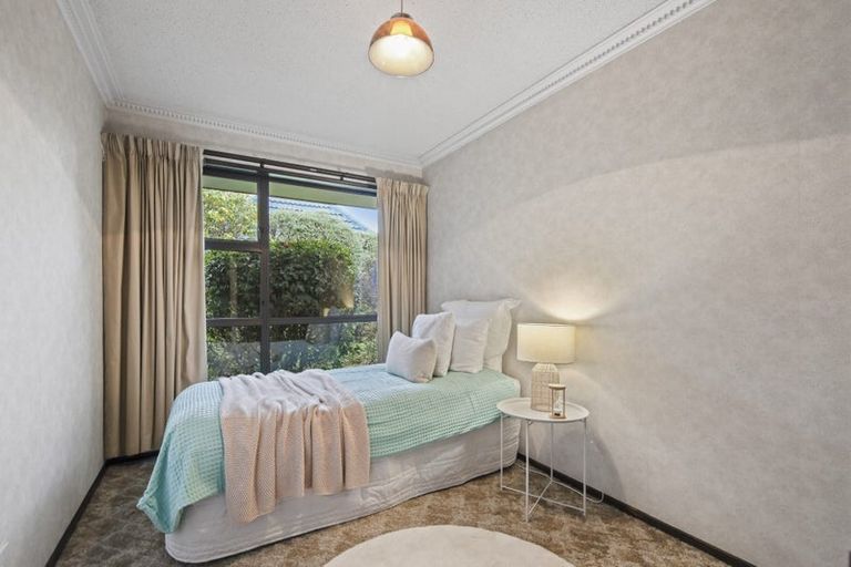 Photo of property in 18 Hawkswood Place, Avonhead, Christchurch, 8042