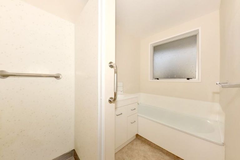 Photo of property in 2/8 Palatine Terrace, Huntsbury, Christchurch, 8022