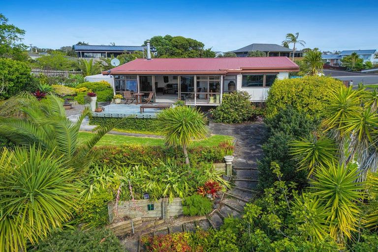 Photo of property in 39 Zealandia Road, Manly, Whangaparaoa, 0930
