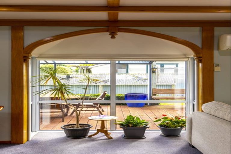 Photo of property in 16 Goodger Street, Waipukurau, 4200