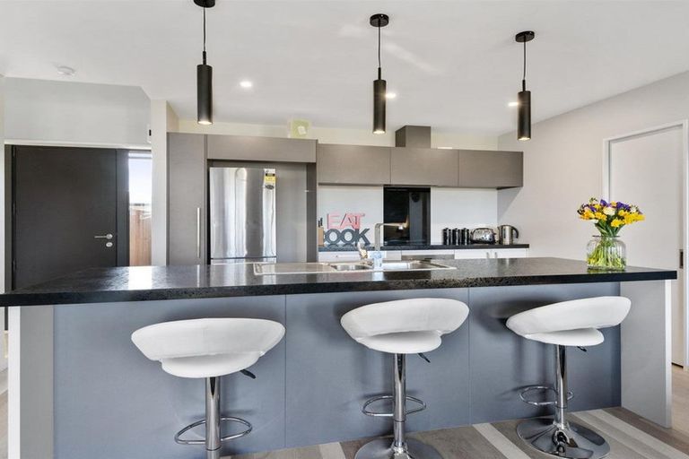 Photo of property in 17 Bellbird Lane, Marshland, Christchurch, 8083