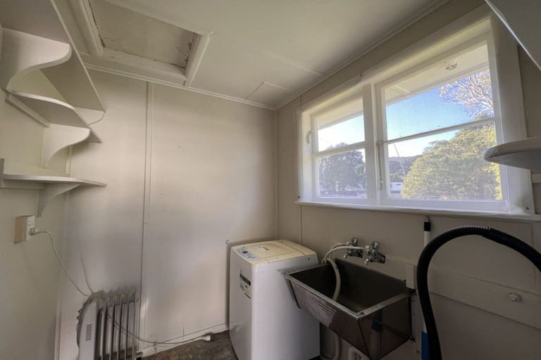 Photo of property in 313 Oxford Terrace, Avalon, Lower Hutt, 5011