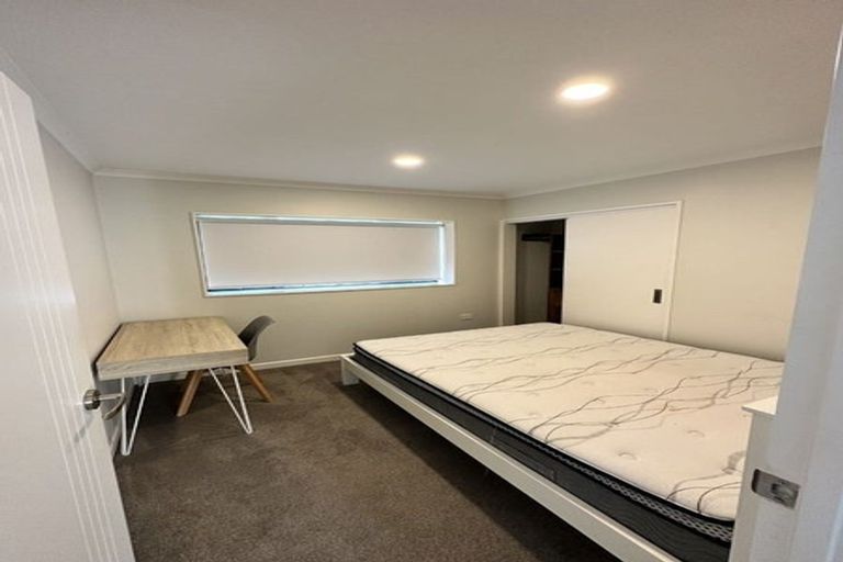 Photo of property in 21a Fairmount Road, Titirangi, Auckland, 0604