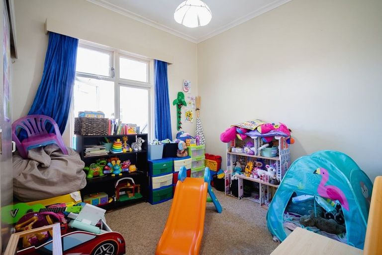 Photo of property in 74 Forbury Road, Saint Clair, Dunedin, 9012