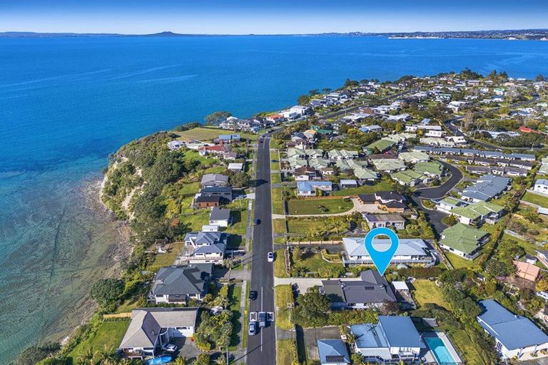 Photo of property in 88 Tiri Road, Tindalls Beach, Whangaparaoa, 0930
