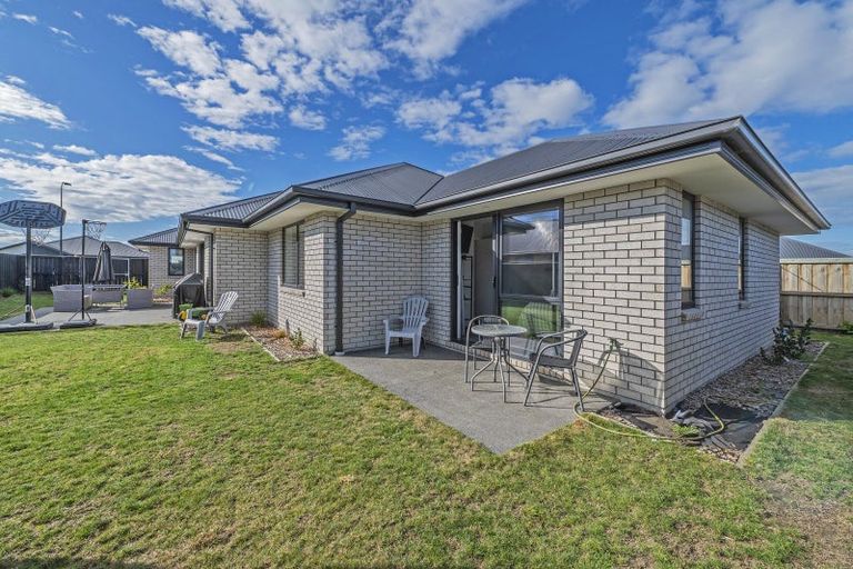 Photo of property in 16 Sandhill Drive, Rolleston, 7615