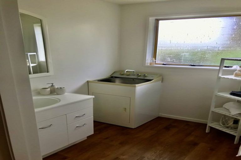 Photo of property in 2/3 Binstead Place, Avondale, Christchurch, 8061