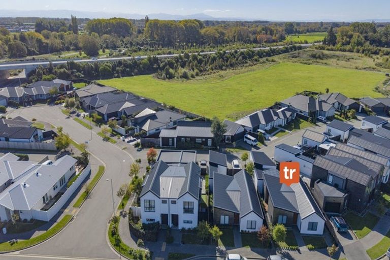 Photo of property in 15 Eminence Drive, Northwood, Christchurch, 8051