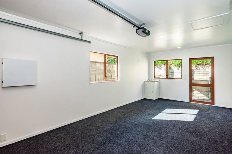 Photo of property in 76 Hinemoa Street, Paraparaumu, 5032
