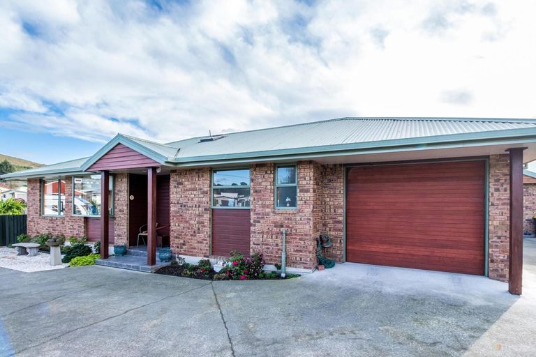 Photo of property in 3 Lewis Street, Geraldine, 7930