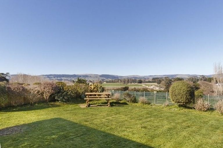 Photo of property in 51 Royal Oak Drive, Kelvin Grove, Palmerston North, 4414