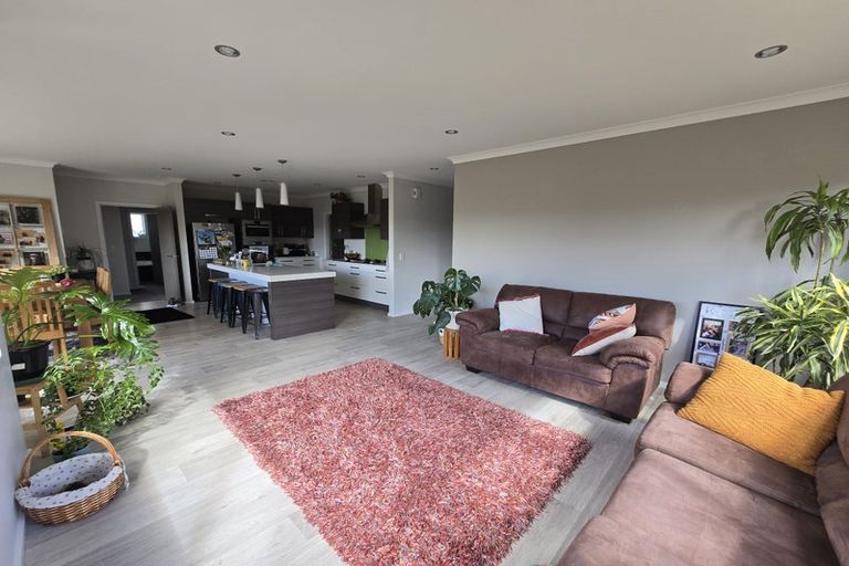 Photo of property in 116 Endeavour Drive, Whitby, Porirua, 5024