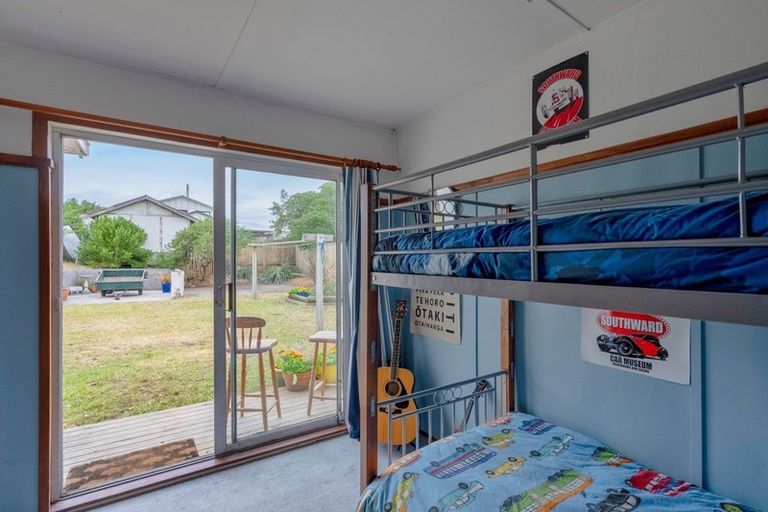 Photo of property in 36 Dixie Street, Te Horo Beach, Otaki, 5581