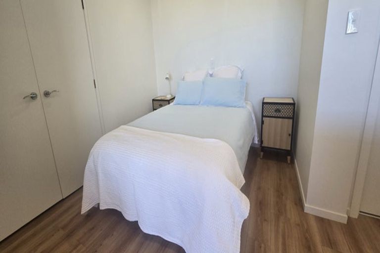 Photo of property in 22a Hamblyn Street, Strandon, New Plymouth, 4312