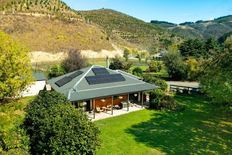 Photo of property in 63 Gibsons Road, Kaituna, Blenheim, 7273