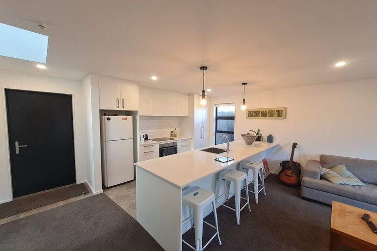 Photo of property in 4/242 Edgeware Road, Edgeware, Christchurch, 8013