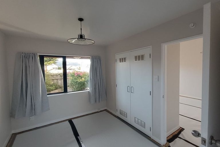 Photo of property in 3/990 High Street, Avalon, Lower Hutt, 5011