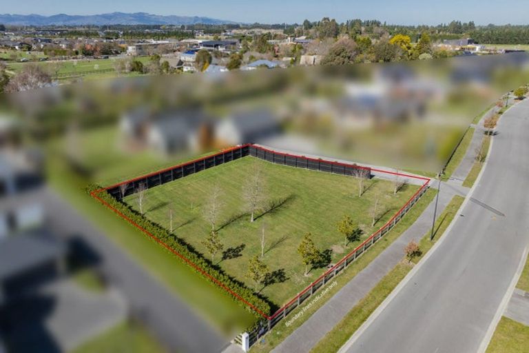 Photo of property in 77 Iris Taylor Avenue, West Melton, 7618