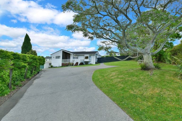 Photo of property in 10 Melia Place, Stanmore Bay, Whangaparaoa, 0932