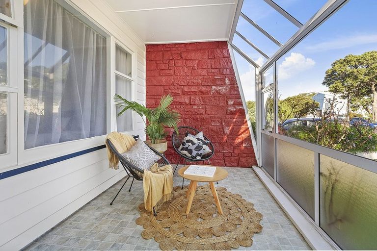 Photo of property in 605 Evans Bay Parade, Kilbirnie, Wellington, 6022