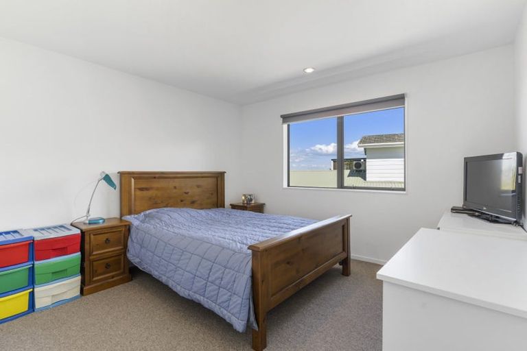 Photo of property in 12a Blakeborough Drive, Forrest Hill, Auckland, 0620