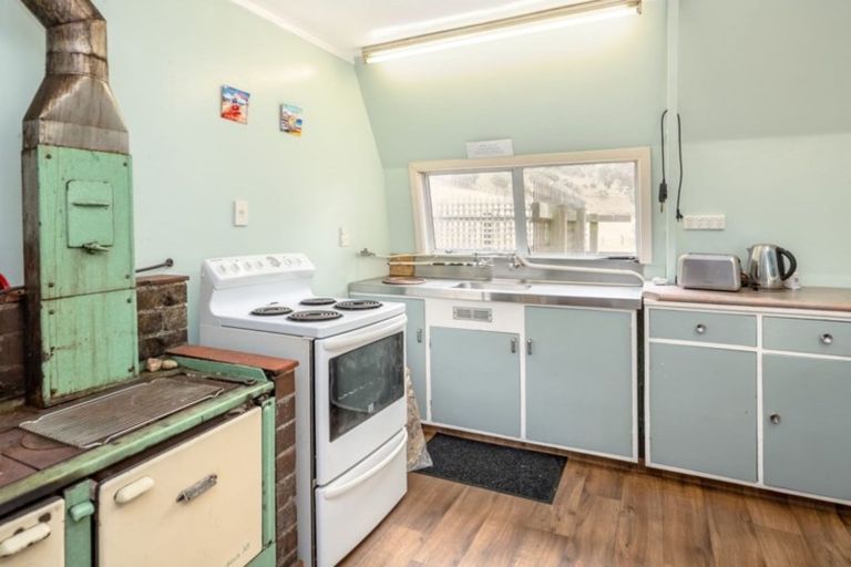 Photo of property in 451 Tora Farm Settlement Road, Tora, Martinborough, 5782