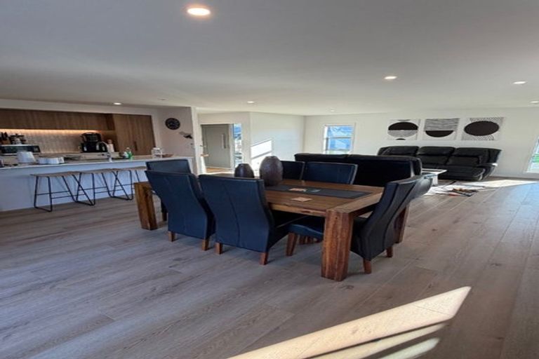 Photo of property in 19 Cassin Place, Taradale, Napier, 4112