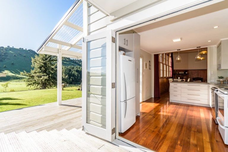 Photo of property in 10122 State Highway 1, Taihape, 4795