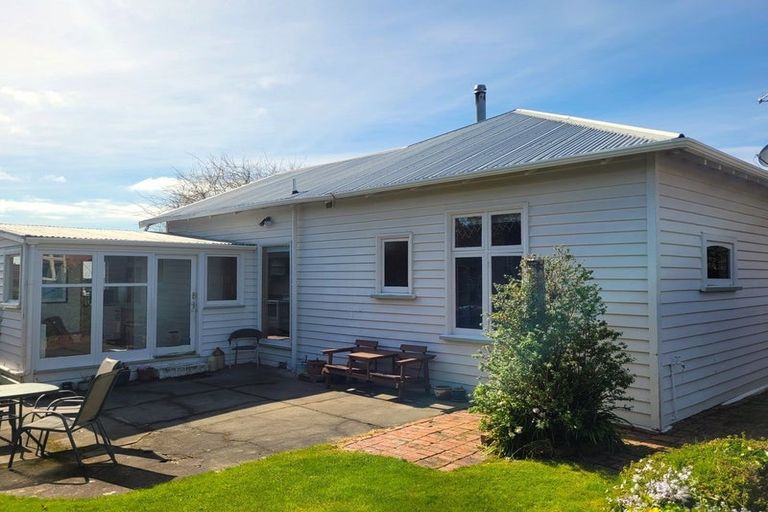 Photo of property in 2 Rolleston Street, Watlington, Timaru, 7910