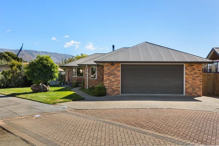 Photo of property in 9 Fenwick Crescent, Cromwell, 9310