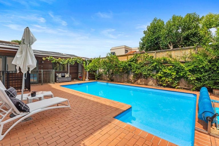 Photo of property in 324b Oceanbeach Road, Mount Maunganui, 3116