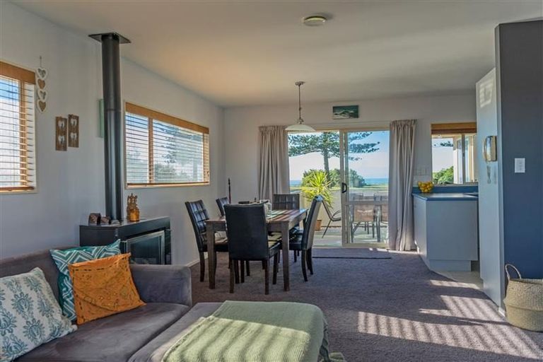 Photo of property in 100 Te Awa Avenue, Te Awa, Napier, 4110