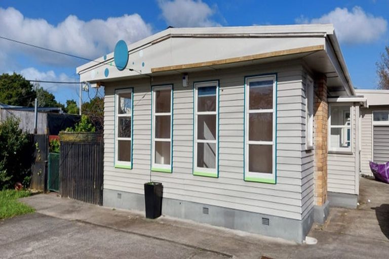 Photo of property in 10 Oraha Road, Huapai, Kumeu, 0810