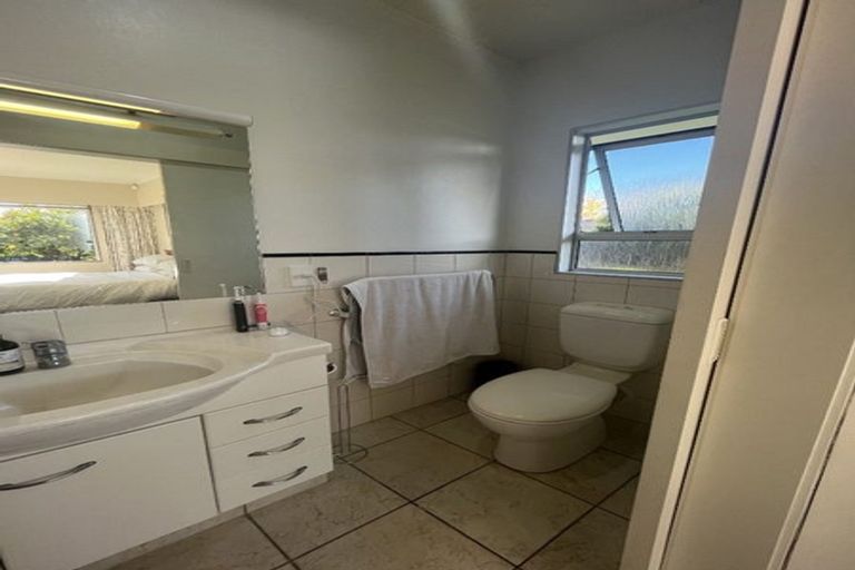 Photo of property in 32 Saint Hill Lane, Havelock North, 4130