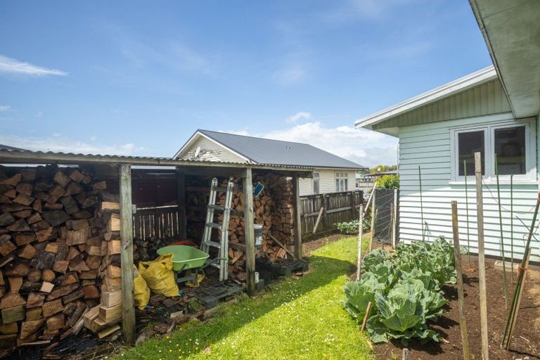 Photo of property in 44 Stafford Street, Waitara, 4320
