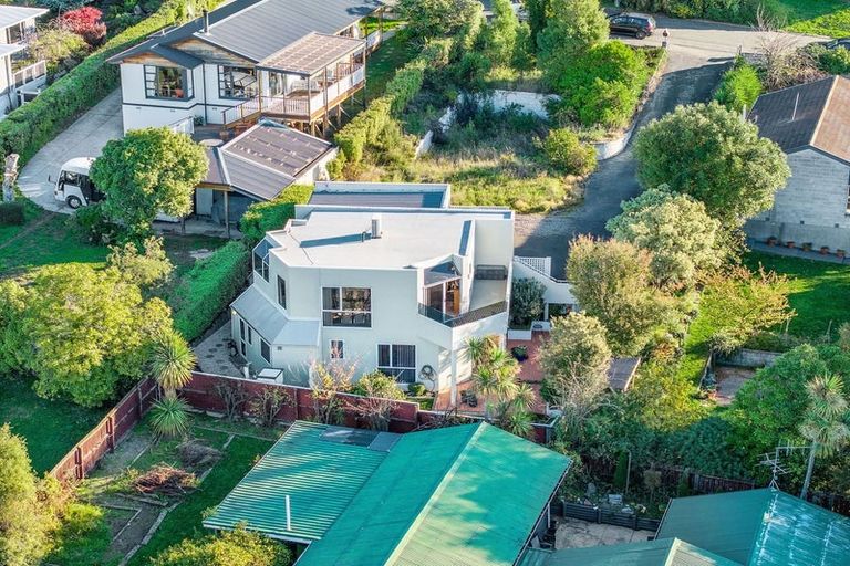 Photo of property in 9 Avoca Valley Road, Heathcote Valley, Christchurch, 8022