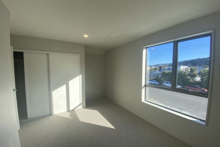 Photo of property in 2/130 Richmond Street, Petone, Lower Hutt, 5012