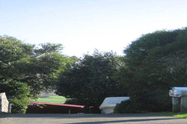 Photo of property in 14 Lagden Street, Camborne, Porirua, 5026