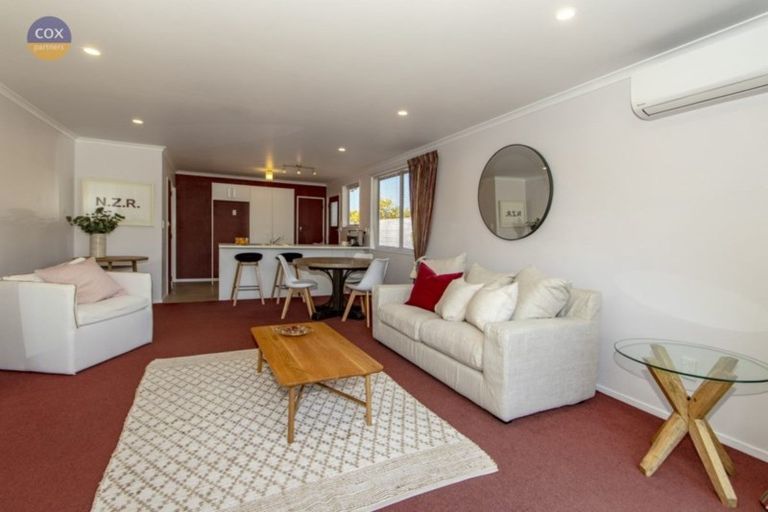 Photo of property in 1/2 Trigg Crescent, Taradale, Napier, 4112