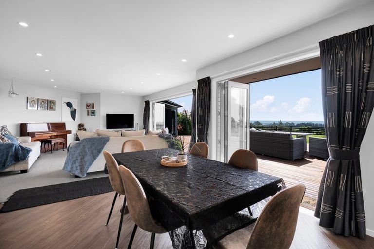 Photo of property in 590c Frankley Road, Hurworth, New Plymouth, 4371