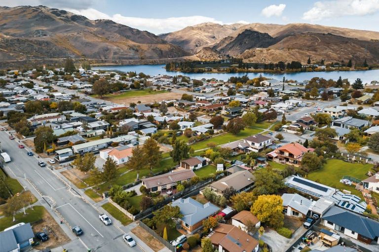 Photo of property in 72b Molyneux Avenue, Cromwell, 9310