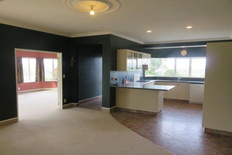 Photo of property in 69 Pirau Road, Fernhill, Napier, 4183
