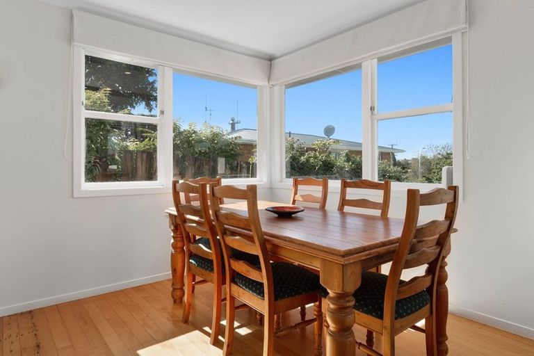 Photo of property in 3b Glenfield Place, Brookfield, Tauranga, 3110